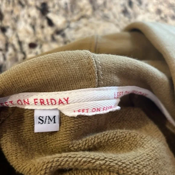 Left On Friday Homerun Sweatsuit NWOT Sz S/M - Picture 11 of 11